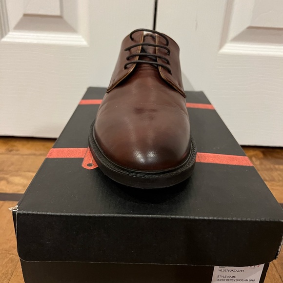 Walk London derby shoe. NWB. Size 9 brown - Picture 3 of 5